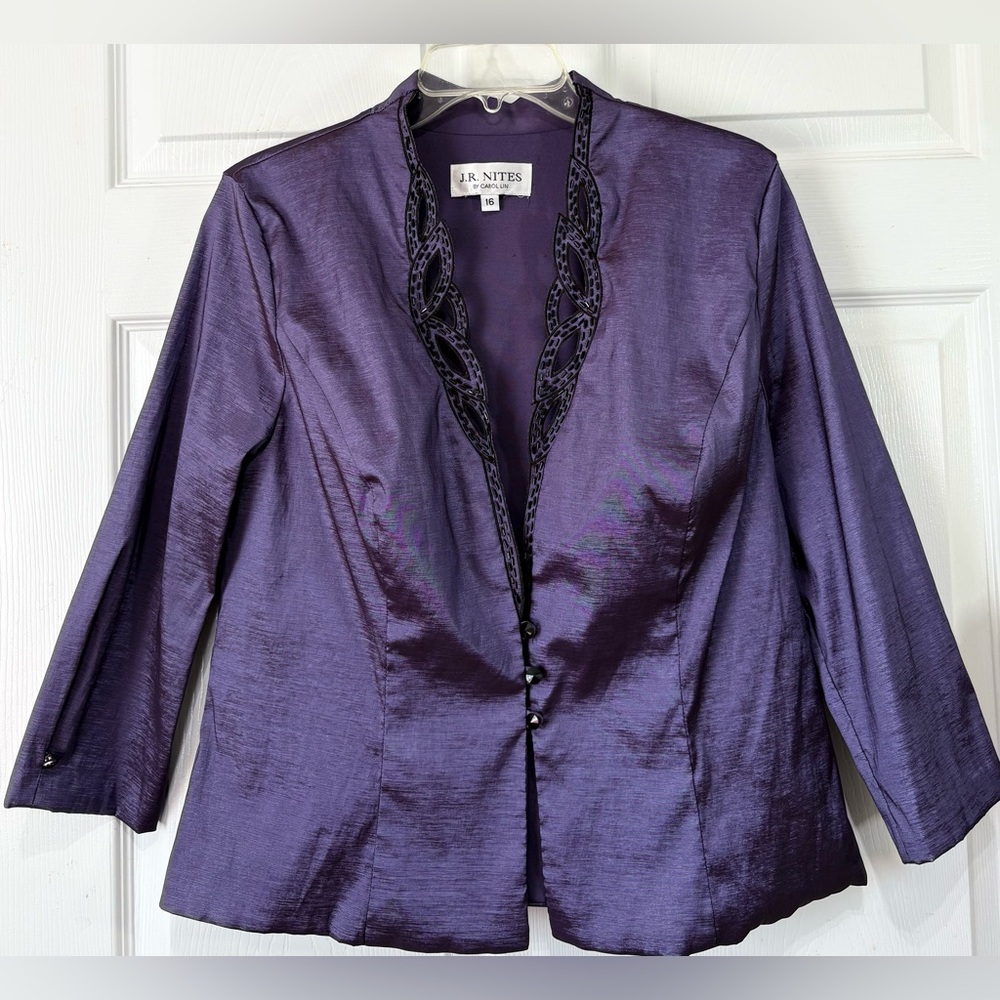 J.R. Nites by Carol Lin Plus Purple Taffeta Beaded Formal Evening Jacket Size 16